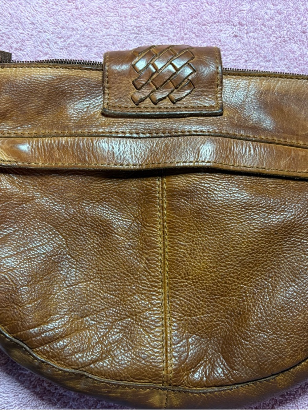 Brown Leather Crossbody Bag with Flap Closure - Picture 4 of 7